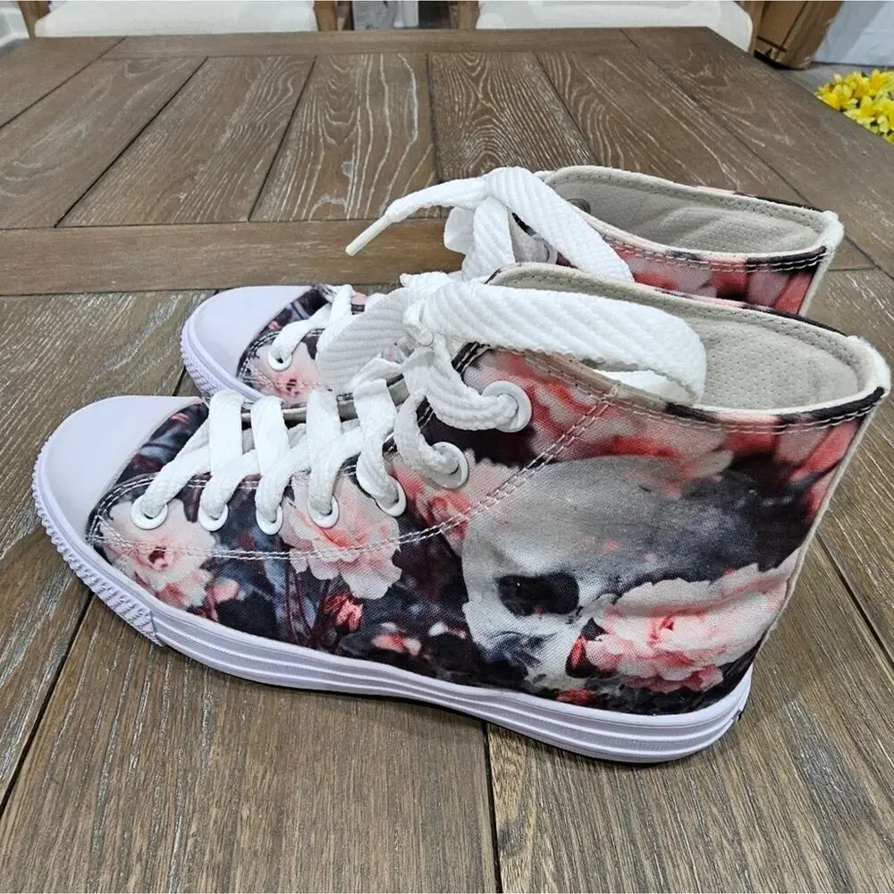 RAAD Shop CUTY PINK ROSES SKULL Sneakers, Women's size 7.5